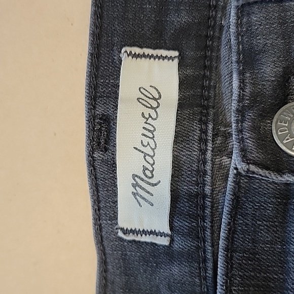 Madewell, Size 28 10" High Rise Skinny Washed Black Jeans, Raw / Frayed Hem - Picture 8 of 13